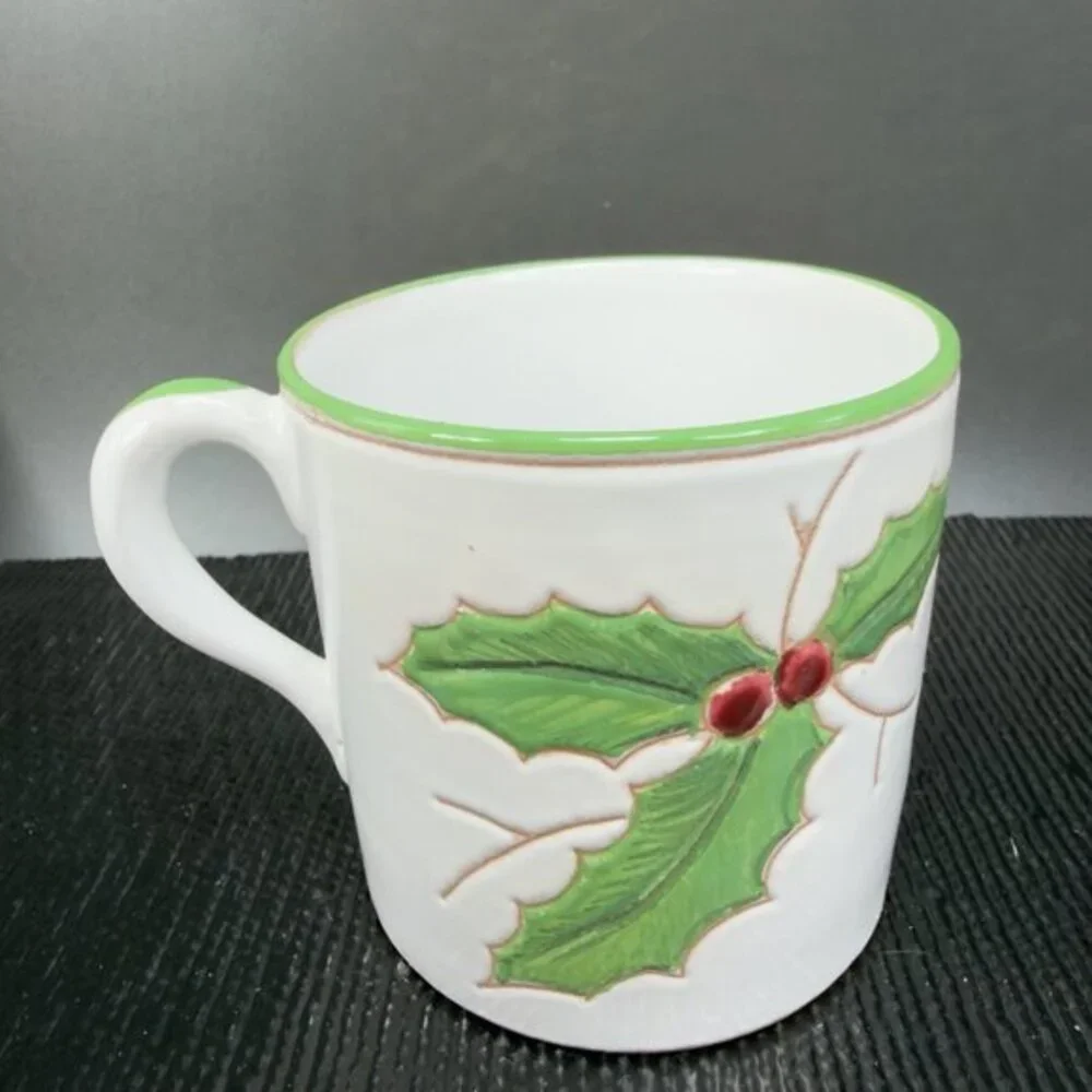 Vintage Italian Pottery Coffee Mug Cup Set 2 Mugs Holly Berry‎ Christmas Mugs